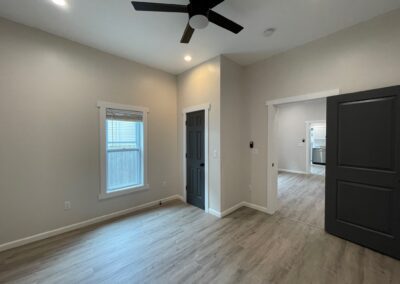 935 Division St - 1 Bedroom / 1 Bath