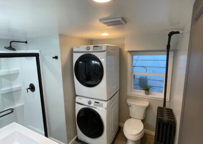 Spacious 3 Bed/1 Bath