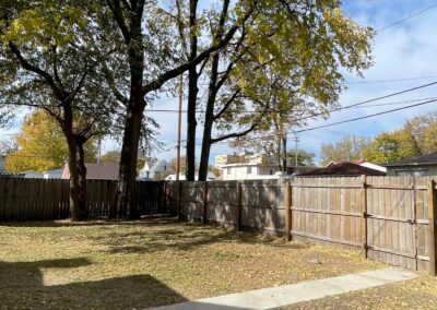 Spacious 3 Bed/1 Bath
