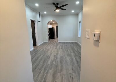 Spacious 3 Bed/1 Bath