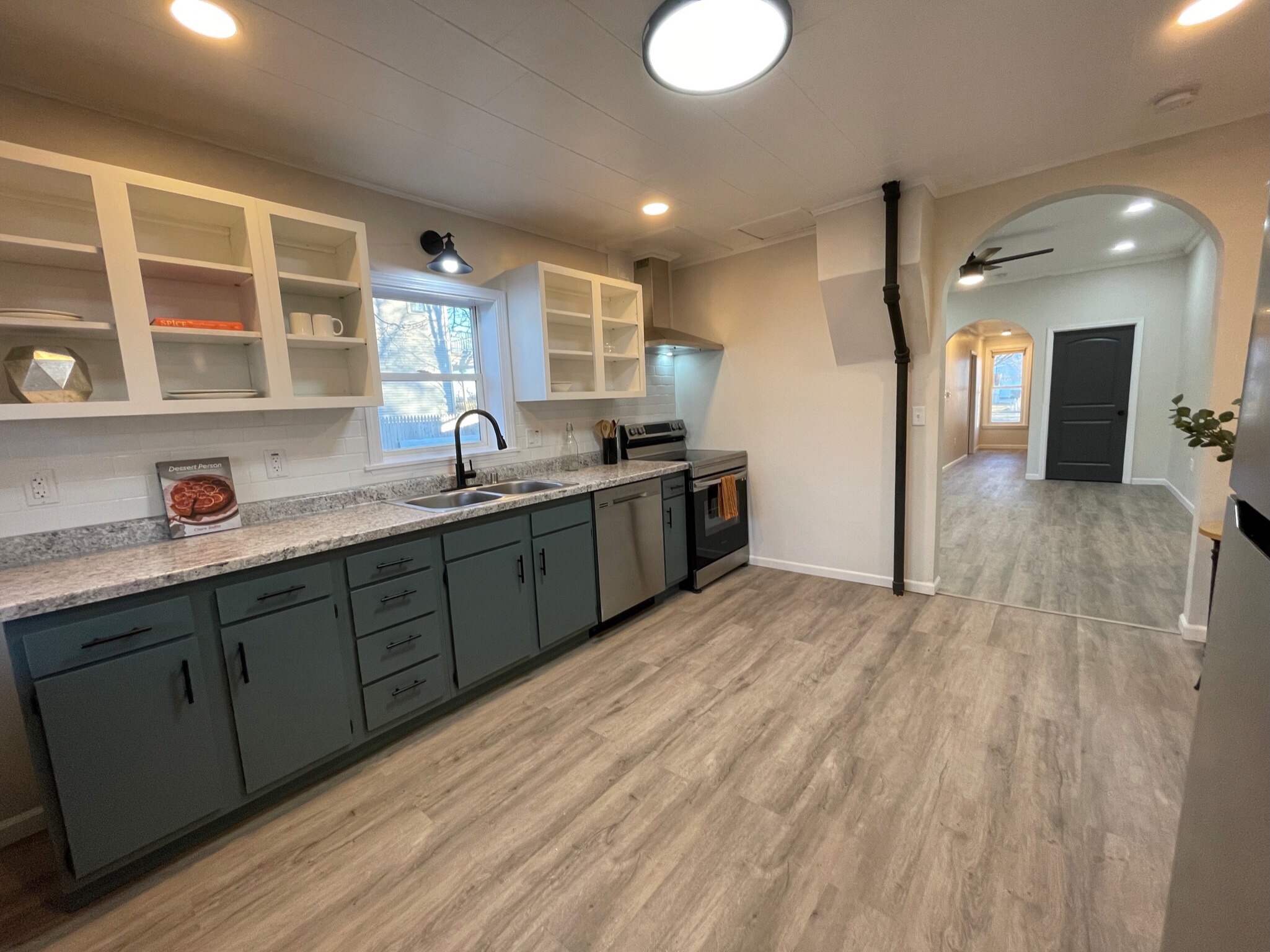 Spacious 3 Bed/1 Bath